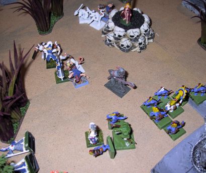 The lizards destroy the Hunters